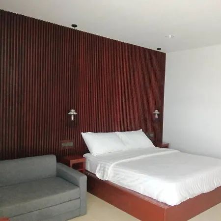 Beach House By Rose Massage Nai Thon Beach Exterior photo