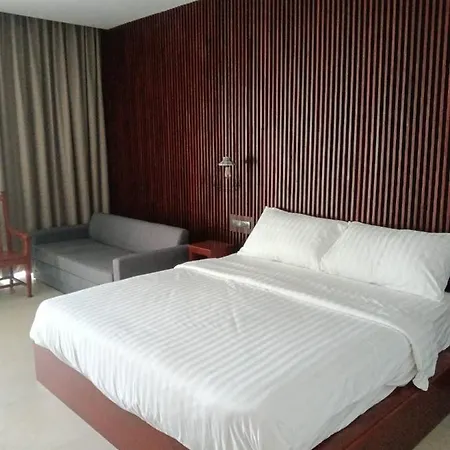 Beach House By Rose Massage Nai Thon Beach Exterior photo