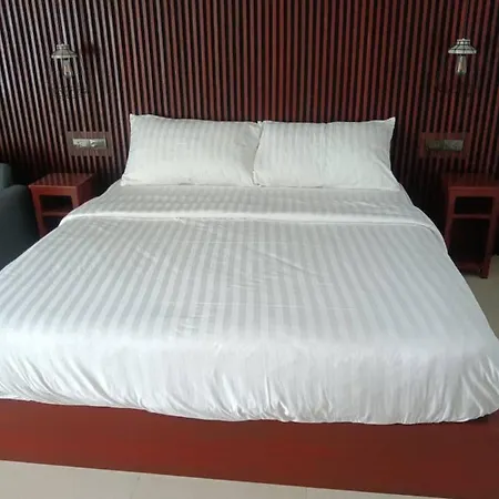 Beach House By Rose Massage Nai Thon Beach Exterior photo