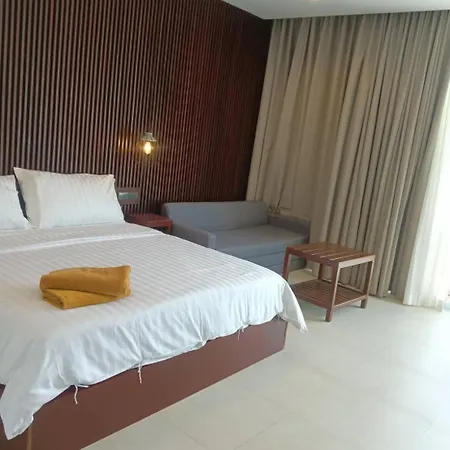 Beach House By Rose Massage Nai Thon Beach Exterior photo